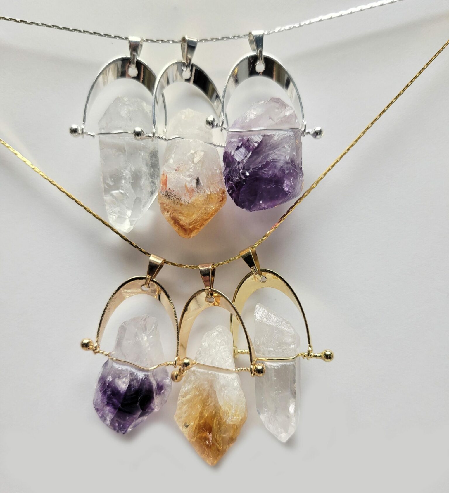 Plated Horseshoe Swivel Pendant