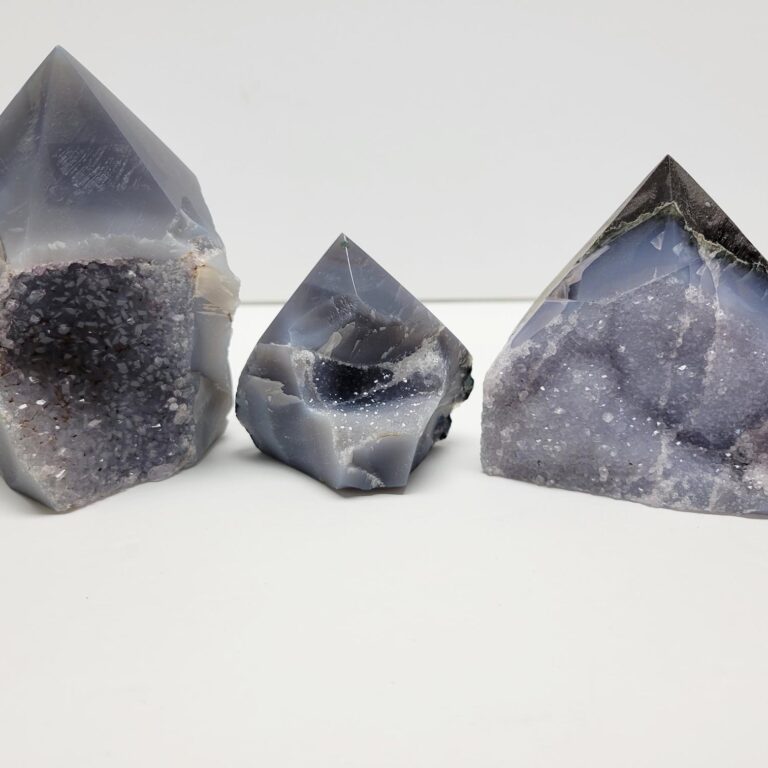 Agate Druze w/Natural Sides
