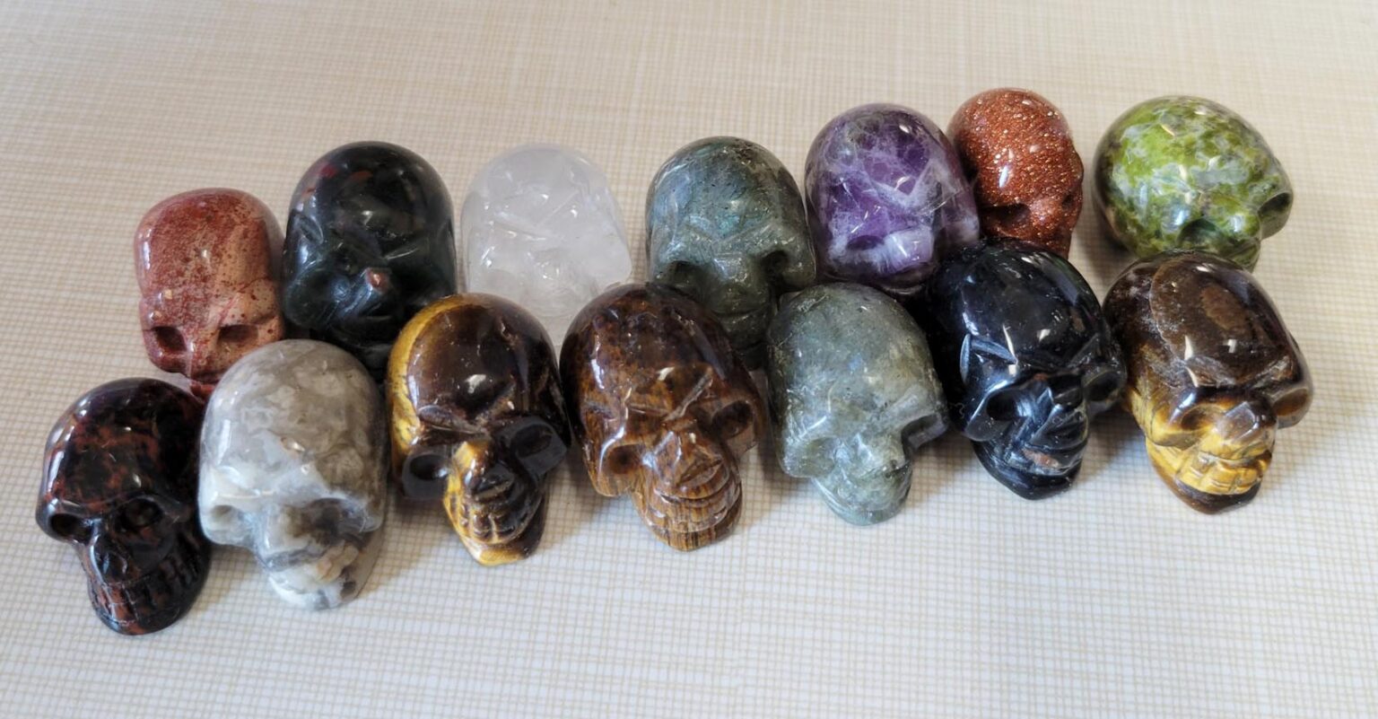 Assorted Mixed Stone Skulls