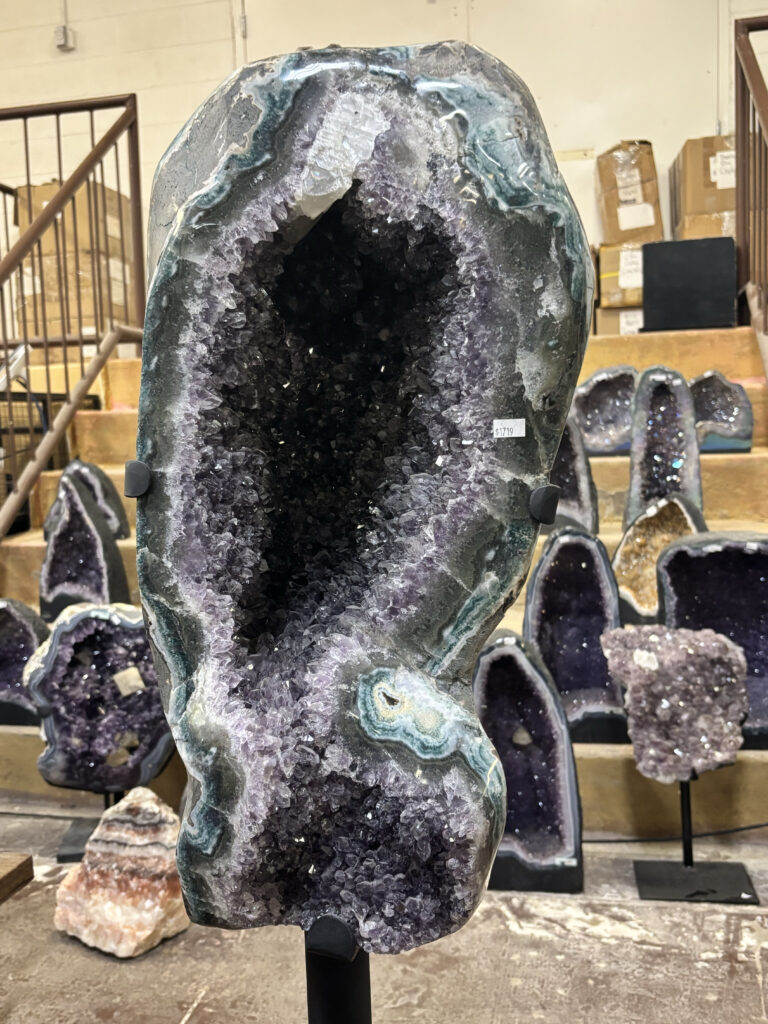 Amethyst specimen pieces